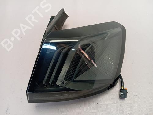 Used Right taillight PEUGEOT 3008 II SUV (MC_, MR_, MJ_, M4_) [2016-2026]  31189995