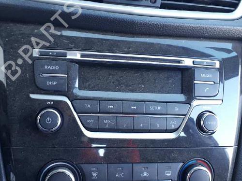 Used Radio NISSAN QASHQAI II SUV (J11, J11_) 1.6 dCi (130 hp) 12652434