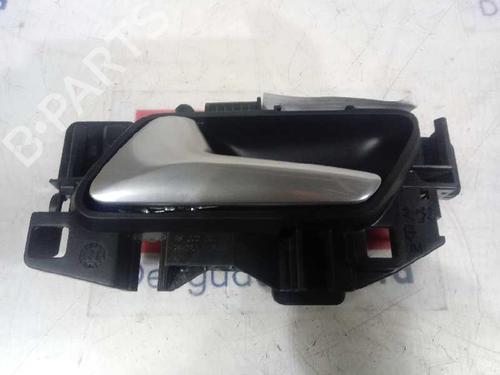 Used Front left interior door handle PEUGEOT 308 II (LB_, LP_, LW_, LH_, L3_) [2013-2021]  30371798