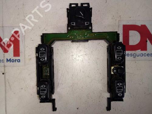 Used Right front window switch MERCEDES-BENZ E-CLASS (W210) E 300 D (210.020) (136 hp) 16411533