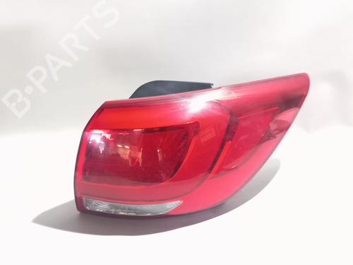 Farolim direito Farolim direito KIA SPORTAGE III (SL) 1.7 CRDi (116 hp) 36448516 36448516