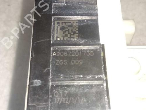 Front right lock MERCEDES-BENZ SPRINTER 3-t Van (B906) 215 CDI (906.611, 906.613) | BP12660039C97 