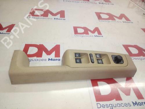Used Left front window switch SKODA SUPERB II Estate (3T5) [2009-2015]  16815633