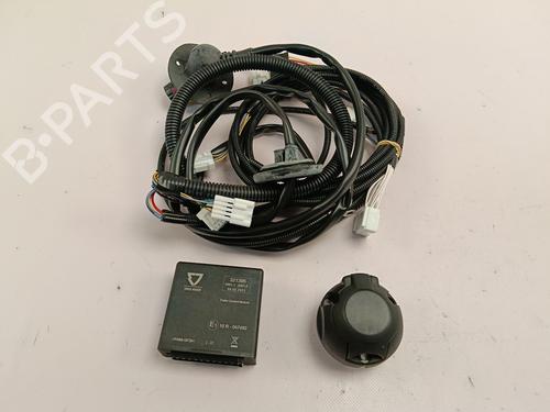 Used Tow ball/Mechanism NISSAN JUKE (F16_) 1.6 Hybrid (143 hp) 32135089