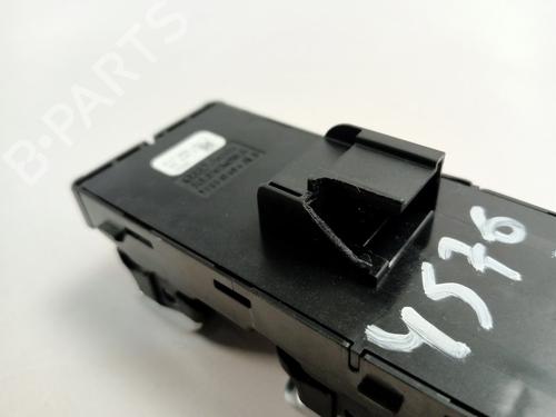Left front window switch AUDI A3 Sportback (8VA, 8VF) 35 TDI | BP22611447I27 