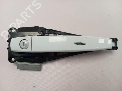Used Front left exterior door handle OPEL ASTRA J (P10) [2009-2016]  30375763