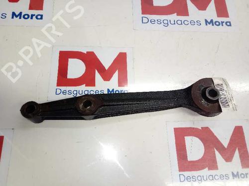 right-front-suspension-arm-toyota-hilux-viii-pickup-_n1_-25-d-kun135-2015-16539345 main image