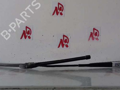 Used Front windshield wiper arm RENAULT KANGOO (KC0/1_) 1.5 dCi (68 hp) 18150790