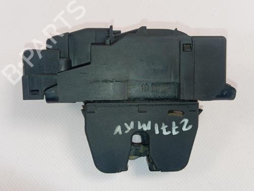 Used Tailgate lock Tailgate lock PEUGEOT 308 II (LB_, LP_, LW_, LH_, L3_) 1.5 BlueHDi 130 (131 hp) 35931774 35931774