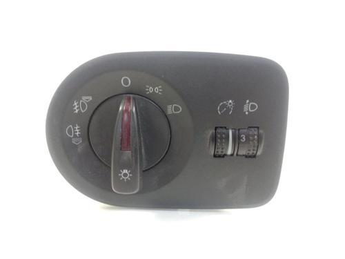 Used Headlight switch SEAT IBIZA IV SC (6J1, 6P5) [2008-2018]  18137525