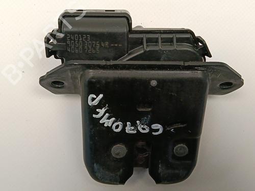 Used Tailgate lock DACIA JOGGER (RK_) 1.0 TCe 90 ECO-G (RKMT) (91 hp) 32711634