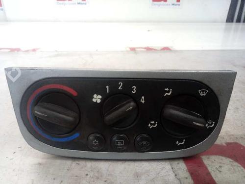 AC-Styringsenhed/Manøvreenhed OPEL CORSA B (S93) 1.4 i (F08, F68, M68) (60 hp) 12837764