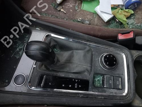 Left front suspension arm SEAT ATECA (KH7, KHP) 2.0 TSI 4Drive | BP30748028M12