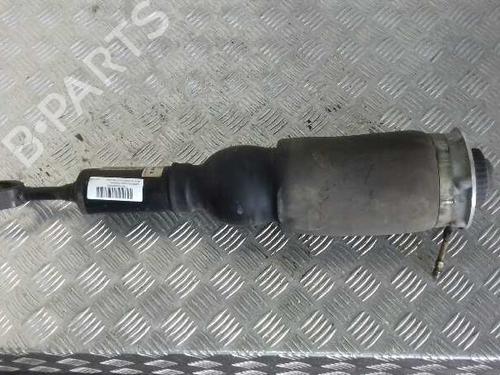 Used Left front shock absorber MITSUBISHI PAJERO III (V7_W, V6_W) [1999-2007]  12639787