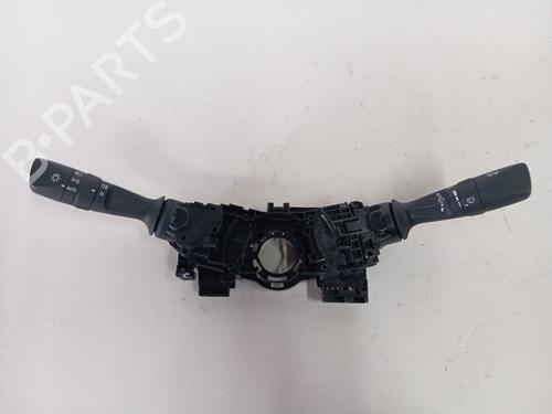 Used Headlight switch TOYOTA HILUX VIII Pickup (_N1_) 2.4 D (GUN112_, GUN122_, GUN135_, GUN120_, GUN135R,... (150 hp) 29410383