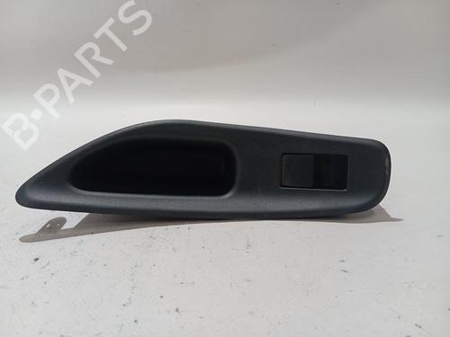 Used Right rear window switch TOYOTA YARIS CROSS (MXP_) [2020-2025]  30570851