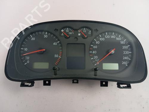Used Instrument cluster VW GOLF IV (1J1) [1997-2008]  30376838