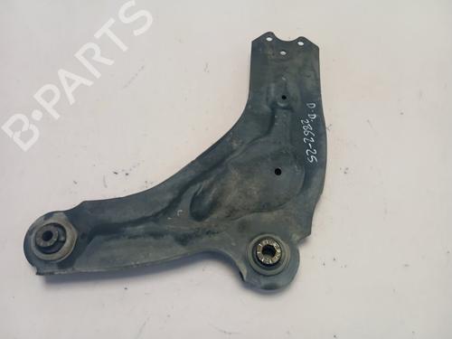 Used Right front suspension arm NISSAN PRIMASTAR Van (X83) [2002-2025]  28520704