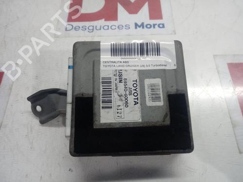 Used Control unit TOYOTA LAND CRUISER 90 (_J9_) 3.0 TD (KZJ90, KZJ95) (140 hp) 12675305