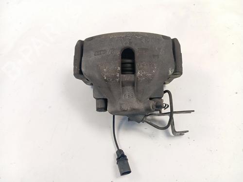 Remklauw links voor AUDI A4 B6 (8E2) 1.9 TDI (130 hp) 32173016