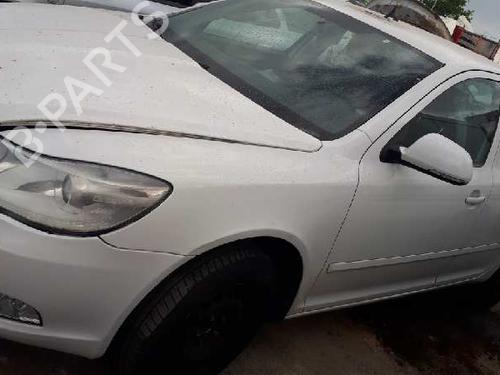 Right headlight SKODA OCTAVIA II (1Z3) 1.6 LPG | BP29508714C29 