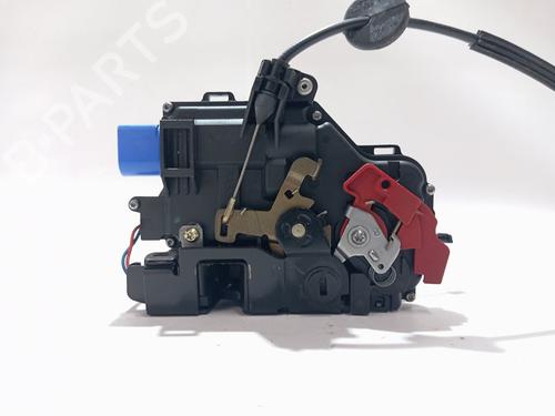 Rear right lock VW TOURAN (1T1, 1T2) 2.0 TDI | BP29628868C99 