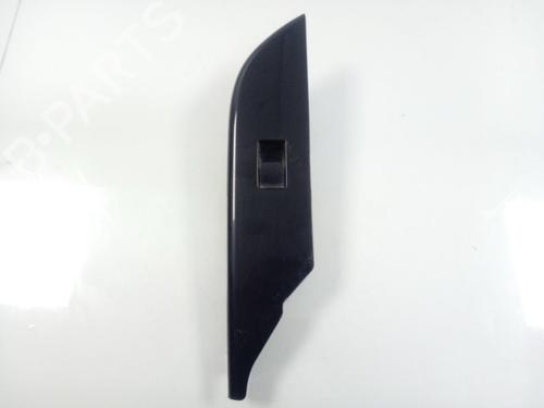 Used Right front window switch TOYOTA HILUX VIII Pickup (_N1_) 2.4 D (GUN112_, GUN122_, GUN135_, GUN120_, GUN135R,... (150 hp) 18080982