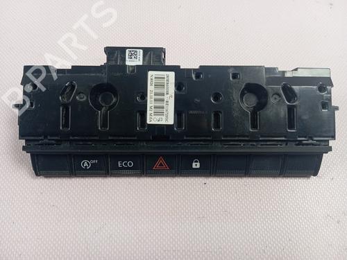 Used Warning switch RENAULT CLIO V (B7_) 1.5 Blue dCi 115 (B7AD) (116 hp) 27302765