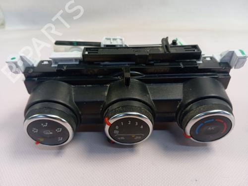 Used Climate control RENAULT EXPRESS Box Body/MPV [2021-2025]  30914334