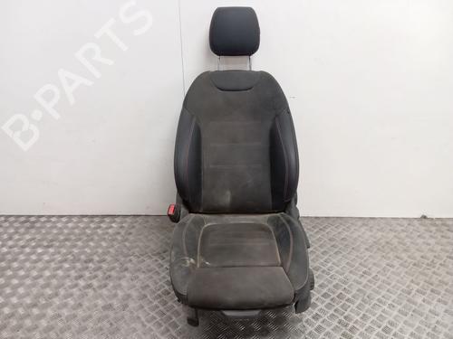 Used Left front seat MERCEDES-BENZ GLA (H247) GLA 200 (247.787) (163 hp) 32184052