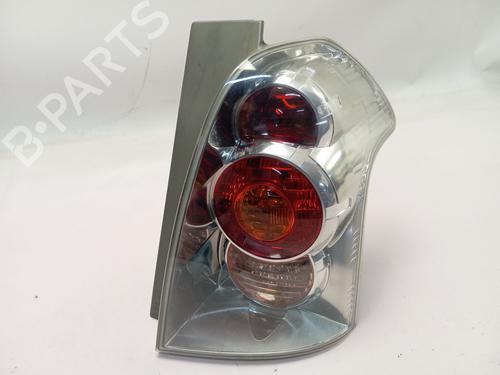 Højre baglygte TOYOTA COROLLA Verso (ZER_, ZZE12_, R1_) 2.2 D-4D (AUR10_, AUR10R) (136 hp) 32732526