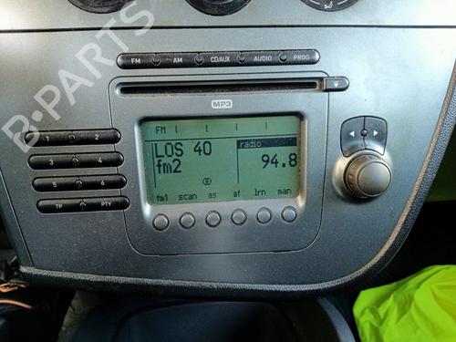 Used Radio SEAT LEON (1P1) [2005-2013]  19678714