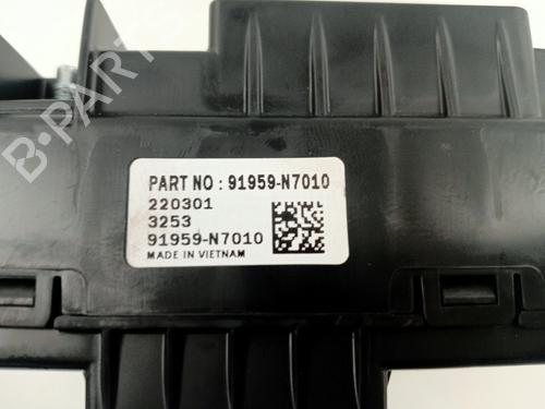 Fuse box HYUNDAI TUCSON (NX4E, NX4A)  | BP17218121E1 
