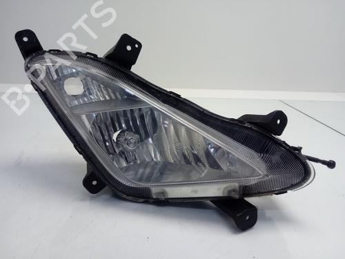 Used Right front fog light HYUNDAI ELANTRA V Saloon (MD, UD) 1.6 (132 hp) 12835949