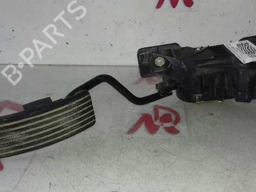Pedal MITSUBISHI GRANDIS (NA_W) 2.4 MIVEC (NA4W) (165 hp) 16881952