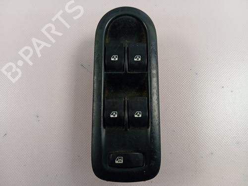Used Left front window switch RENAULT SCÉNIC II (JM0/1_) [2003-2010]  30374856