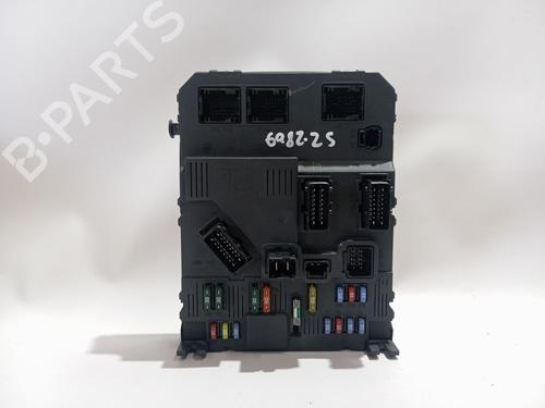 Used Fuse box Fuse box CITROËN XSARA PICASSO (N68) 2.0 HDi (90 hp) 34715379 34715379