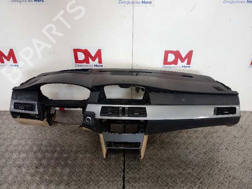 Used Dashboard BMW 5 (E60) 530 d (235 hp) 12654242