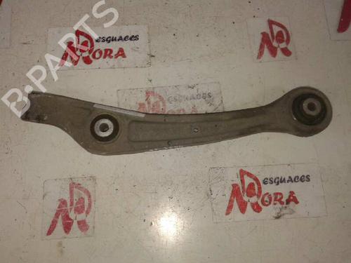 Used Right front suspension arm AUDI A4 B7 (8EC) 2.0 TDI (170 hp) 12677768