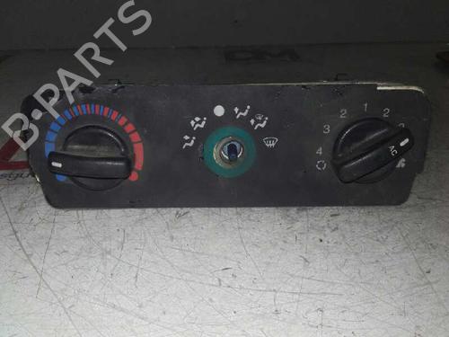 AC-Styringsenhed/Manøvreenhed FORD MONDEO I (GBP) 1.8 i 16V 4x4 (115 hp) 12836958