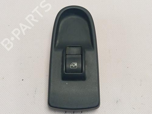 Interrupteur de vitre avant droite IVECO DAILY V Van [2011-2014]  31089983