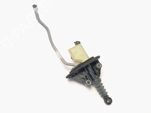 Used Clutch slave cylinder Clutch slave cylinder 22699647 22699647