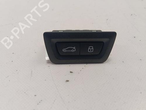 Used Tailgate handle Tailgate handle BMW X1 (U11) xDrive 25 e Plug-in-Hybrid (245 hp) 40105437 40105437