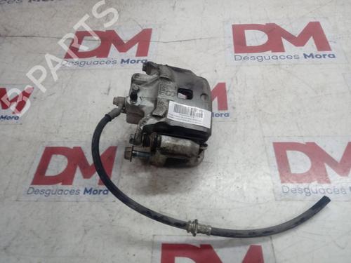 Used Right front brake caliper NISSAN JUKE (F15) [2010-2019]  12674935