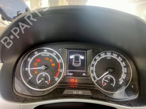 Used Instrument cluster SKODA FABIA III (NJ3) [2014-2021]  17760121