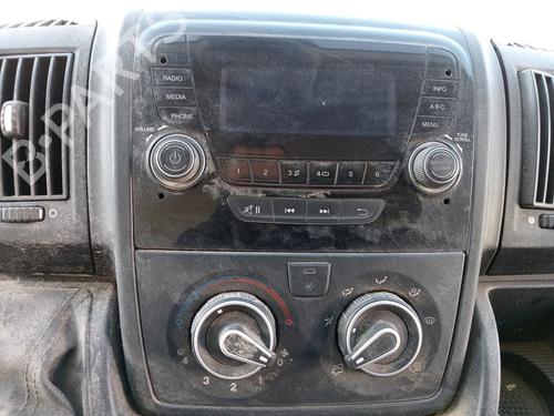 Right front window switch CITROËN JUMPER II Van 2.0 BlueHDi 130 4x4 | BP17641082I26