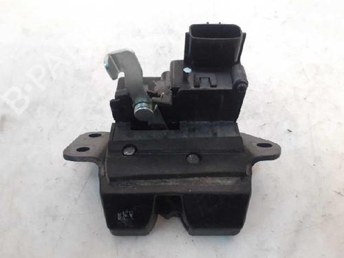 Used Tailgate lock KIA CARENS III MPV (UN) 2.0 CRDi 140 (140 hp) 12663098