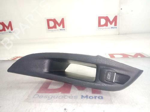Used Left rear window switch FORD FOCUS III [2010-2020]  14457103