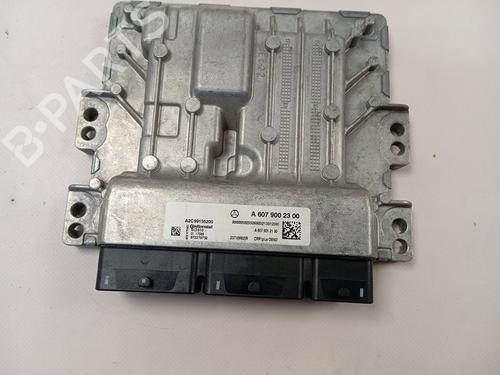 Used Engine control unit (ECU) MERCEDES-BENZ GLA-CLASS (X156) GLA 180 (156.942) (122 hp) 22564799