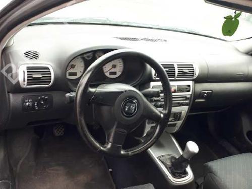 Right front fog light SEAT LEON (1M1)  | BP18490994C31 